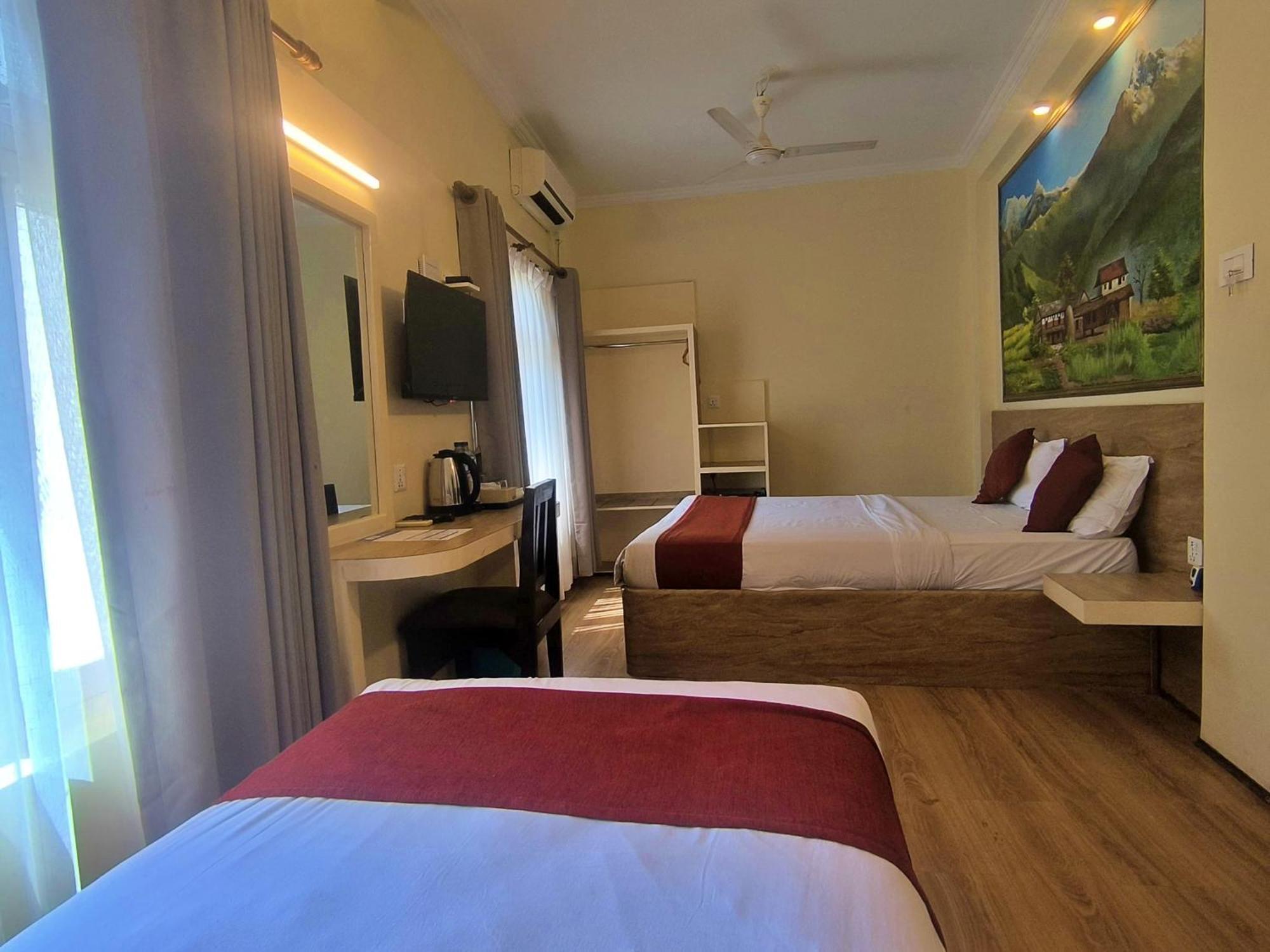 Hotel Peaceland Lumbini Extérieur photo