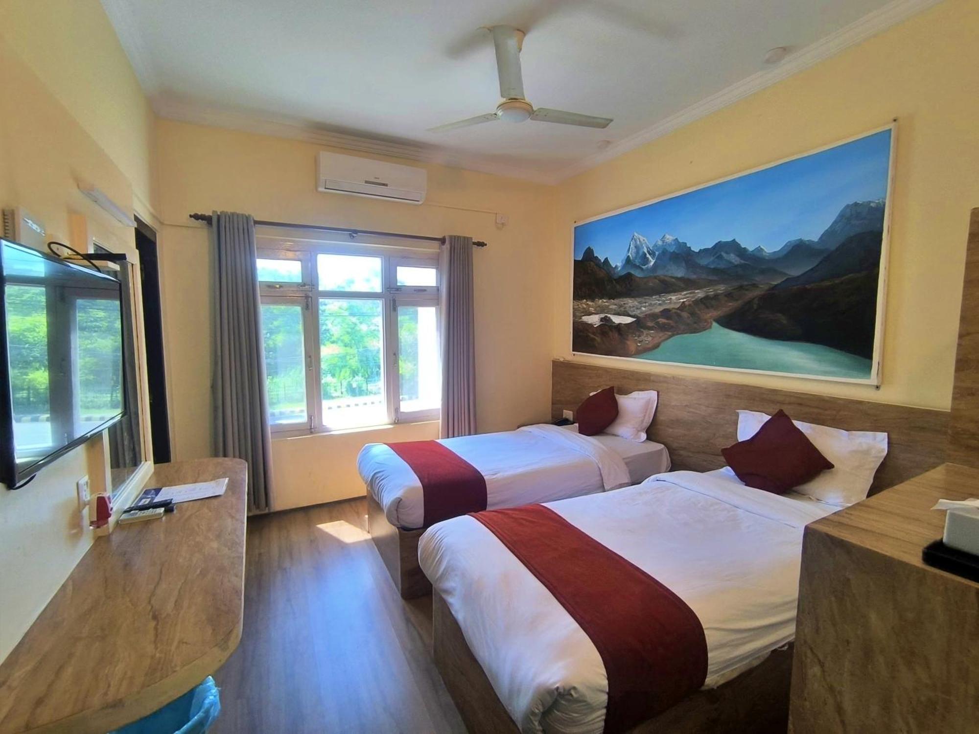 Hotel Peaceland Lumbini Extérieur photo