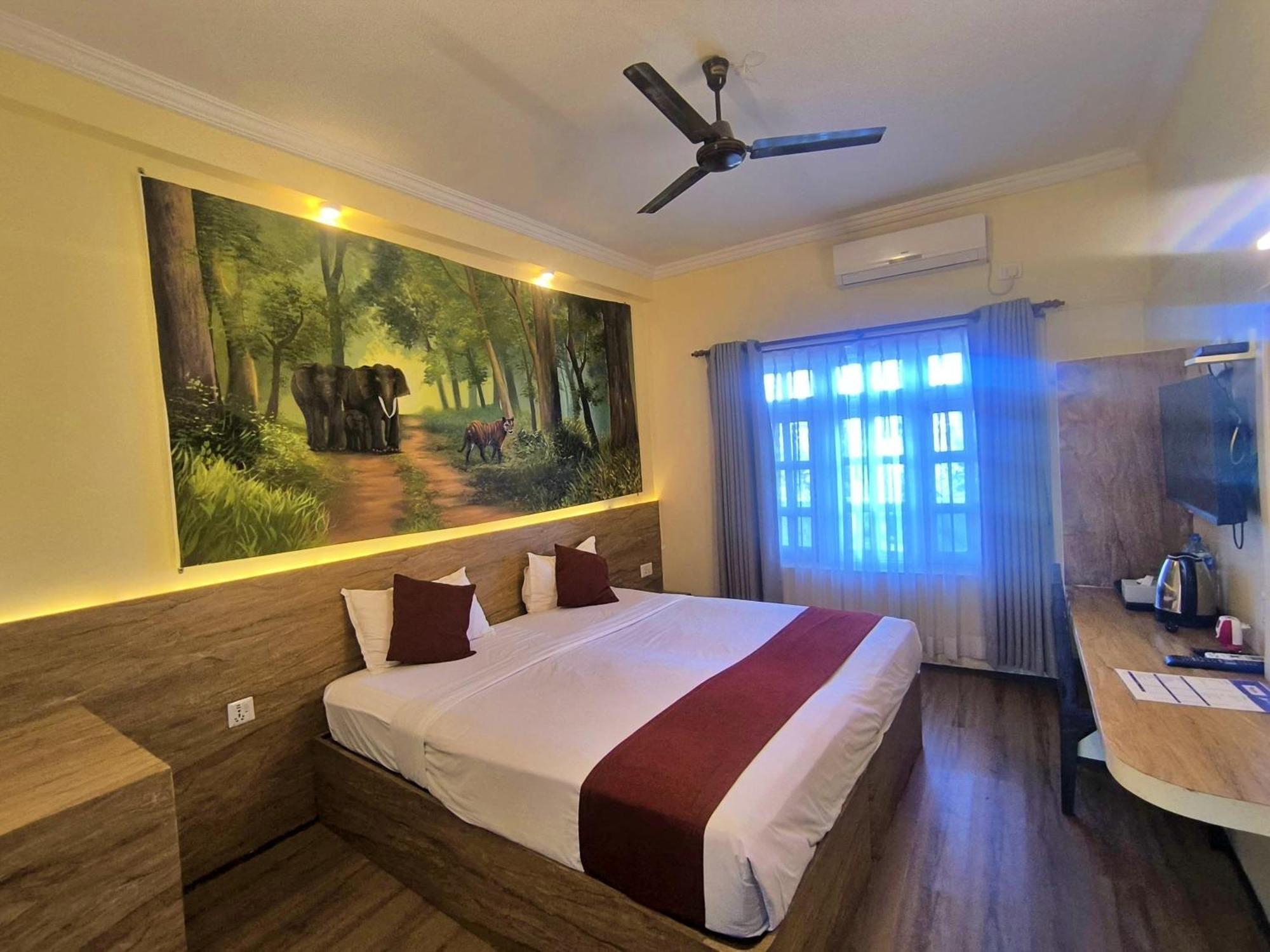 Hotel Peaceland Lumbini Extérieur photo