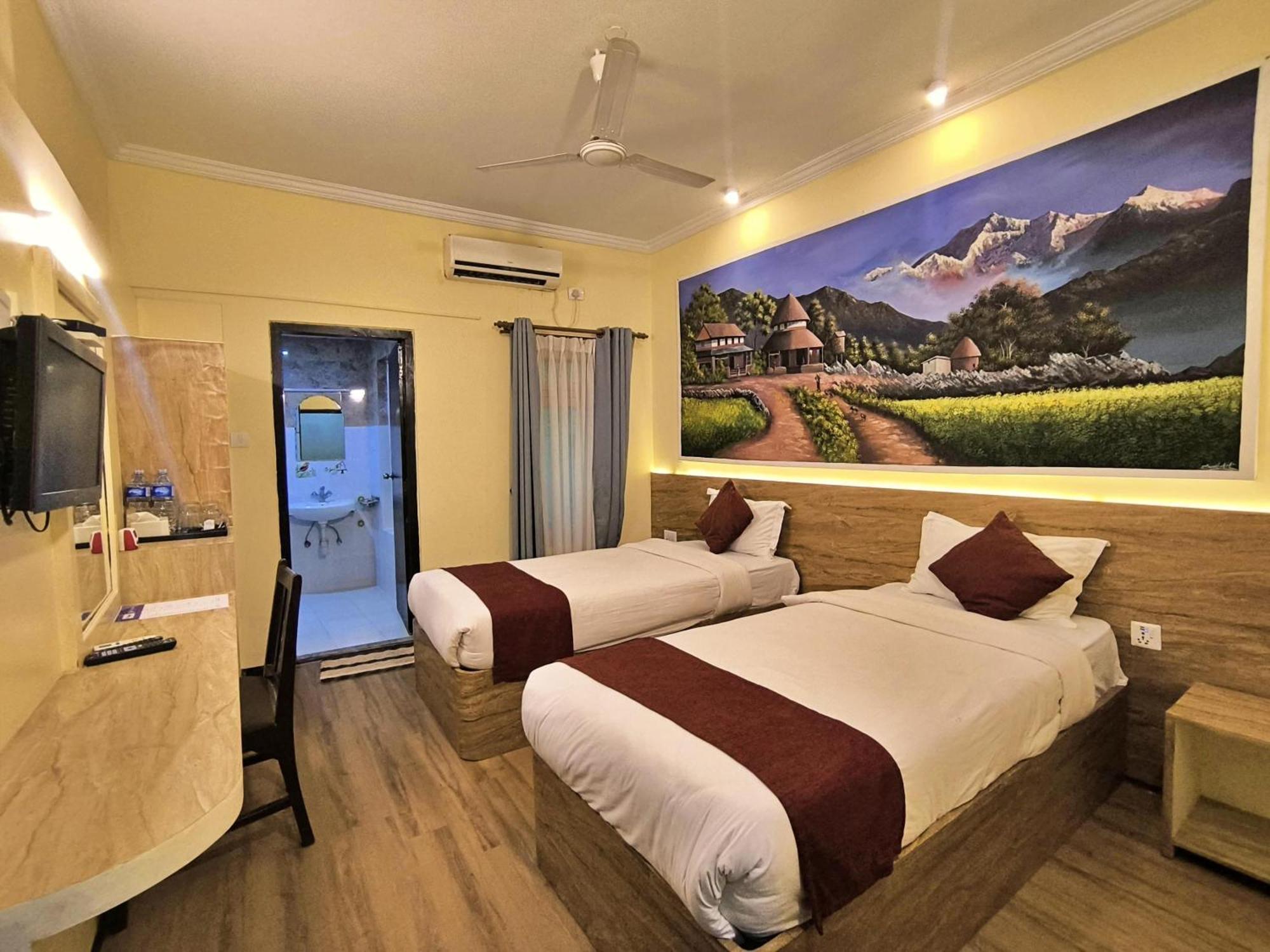 Hotel Peaceland Lumbini Extérieur photo