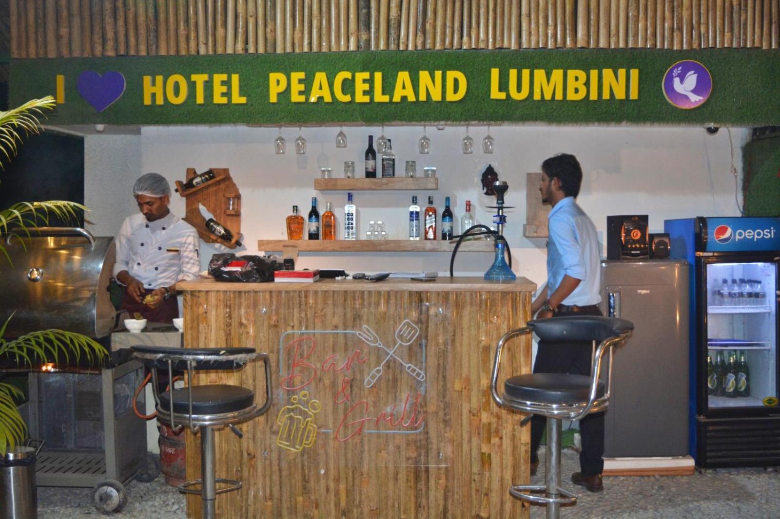 Hotel Peaceland Lumbini Extérieur photo